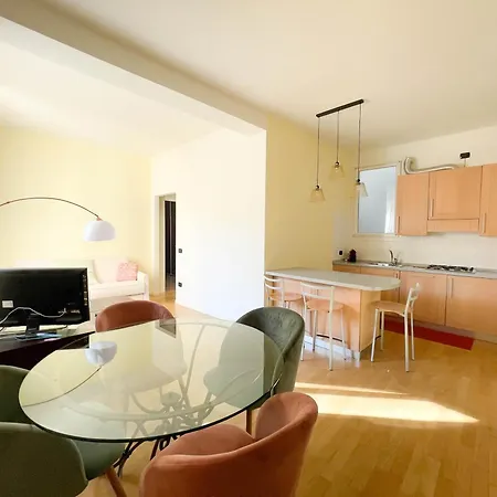 Caratteristico Apt Centro Apartament